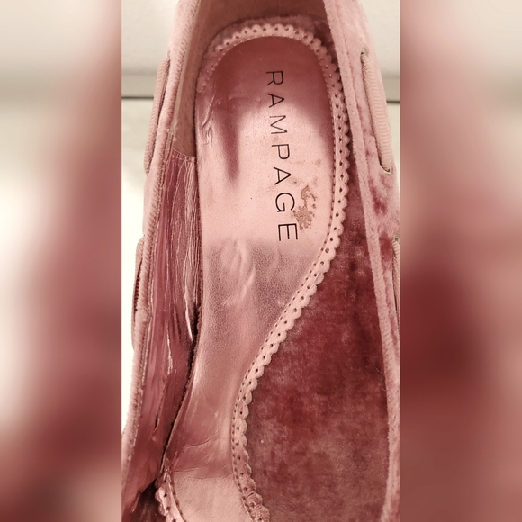 9 RAMPAGE Velvet Blush Pink Party Pumps - Picture 7 of 12